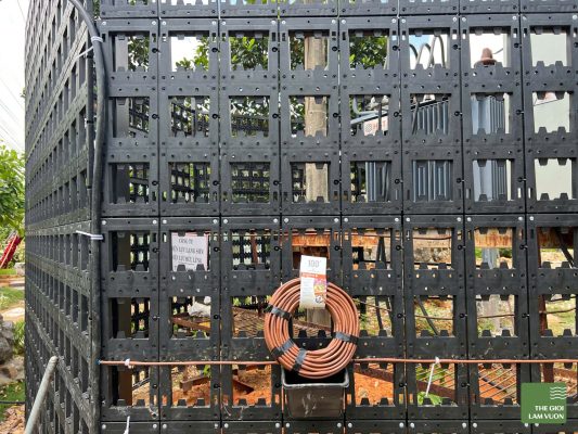 Thi công vườn tường 5